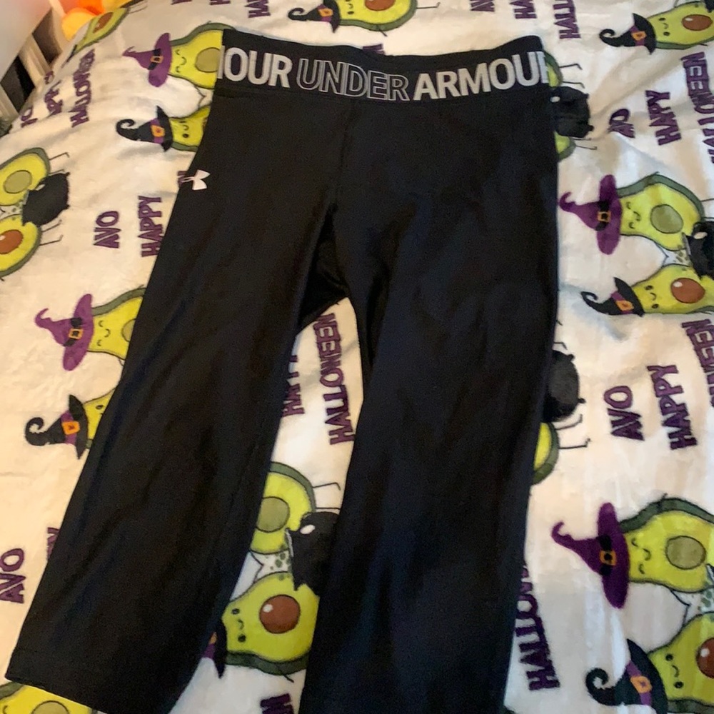 Under armor capris